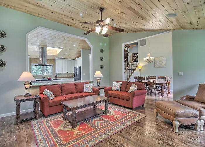 Holiday home Cozy Pinetop Retreat W/ Yard & Heated Gazebo!