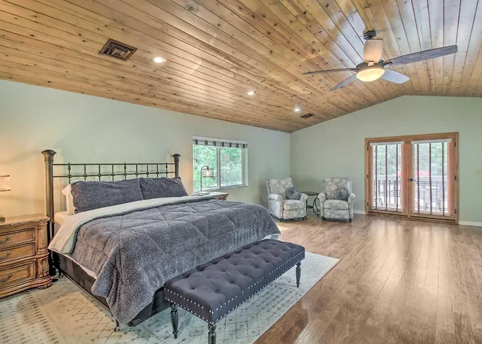 Holiday home Cozy Pinetop Retreat W/ Yard & Heated Gazebo!