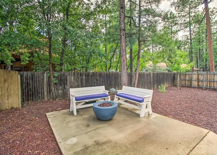 Cozy Pinetop Retreat W/ Yard & Heated Gazebo! * Indian Pine